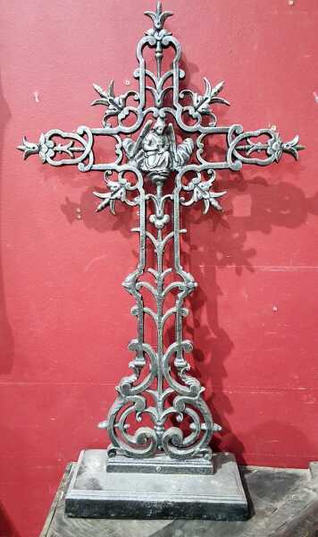 CAST IRON CROSS