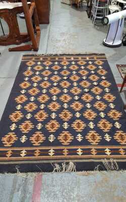 KILIM RUG
