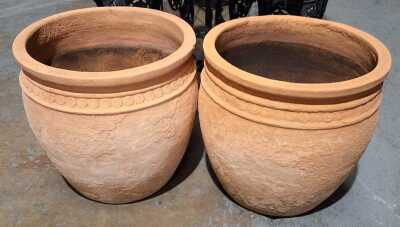 PLANT POTS