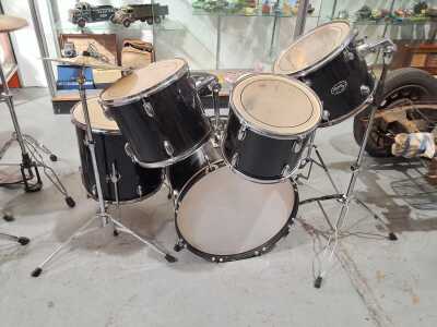 DRUM KIT
