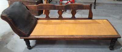 CHAISE BASE