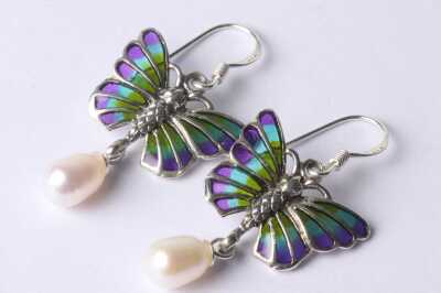 BUTTERFLY EARRINGS