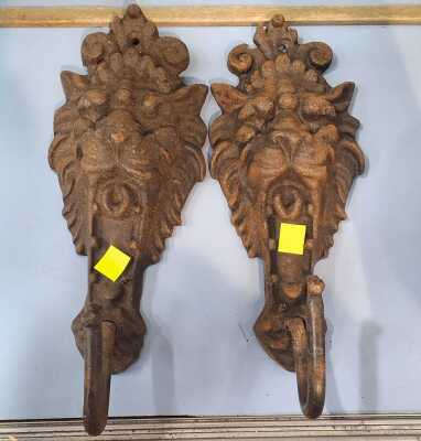 PAIR OF HOOKS