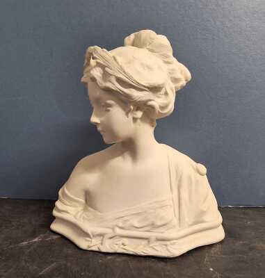 PLASTER BUST