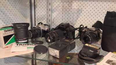 CAMERAS & LENSES