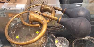 VINTAGE STYLE CAR HORNS