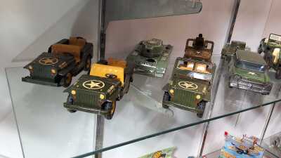 TINPLATE MILITARY VEHICLES