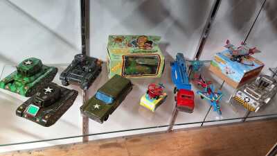 TINPLATE MILITARY TOYS