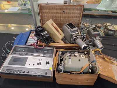 VINTAGE HOME ENTERTAINMENT SYSTEMS