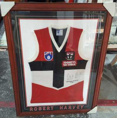 FOOTBALL GUERNSEY