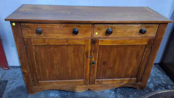 SIDEBOARD