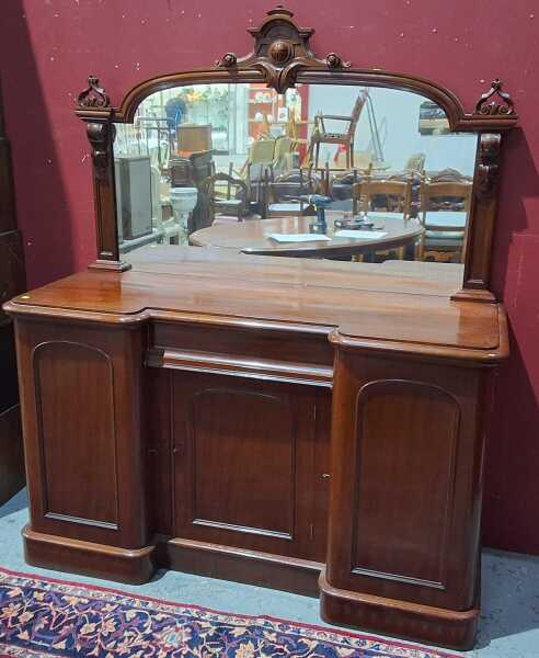 SIDEBOARD