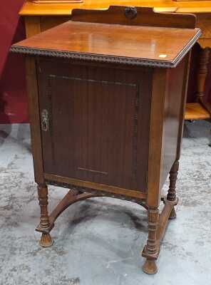 POT CABINET