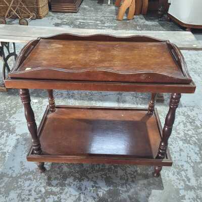 BUTLERS TABLE