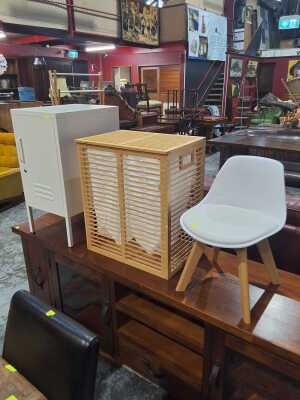 FURNITURE LOT