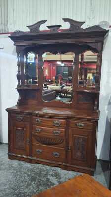 SIDEBOARD