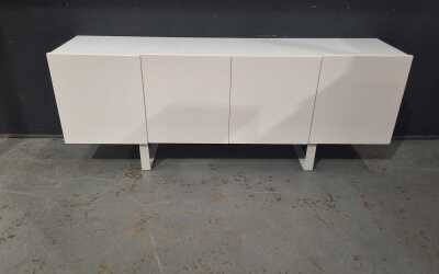 ENTERTAINMENT UNIT