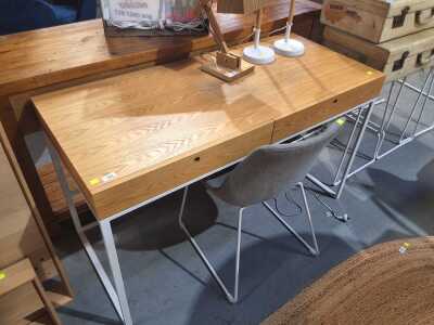 MODERN DESK AND CHAIR
