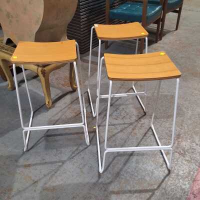 BAR STOOLS