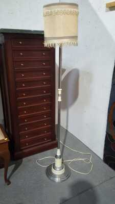 STANDARD LAMP