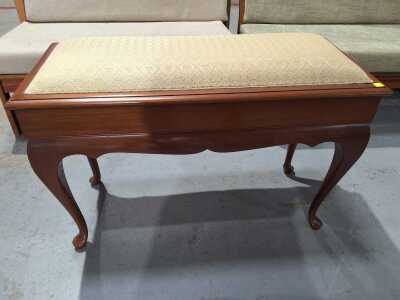 PIANO STOOL