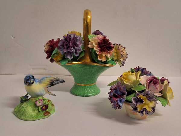 BONE CHINA ORNAMENTS