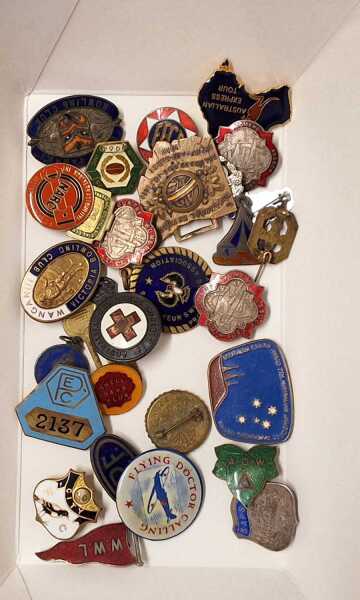 BADGES