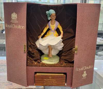ROYAL DOULTON FIGURE