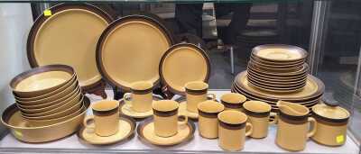 DINNER SERVICE