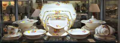 DINNER SERVICE