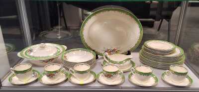 DINNER SERVICE