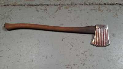 AXE