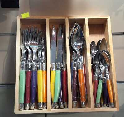 FLATWARE