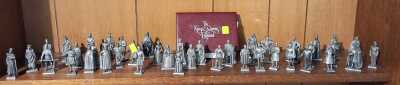 ENGLISH ROYALTY FIGURINES