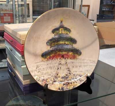 COLLECTABLE PLATES
