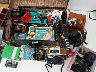 VINTAGE CAMERAS