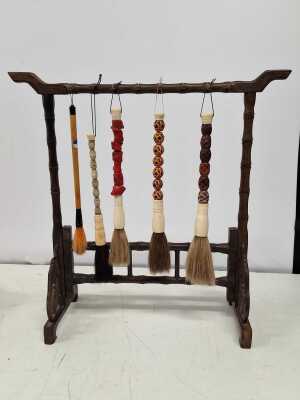CALLIGRAPHY BRUSH STAND