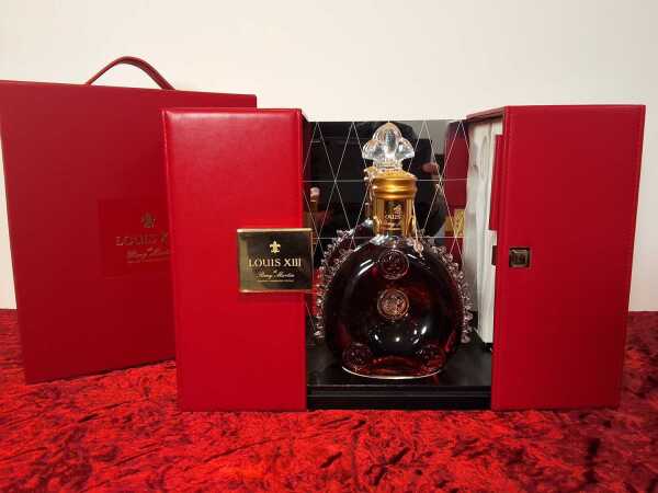 LOUS XIII COGNAC