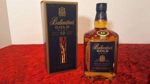 BALLANTINE'S GOLD SEAL 12yo WHISKY
