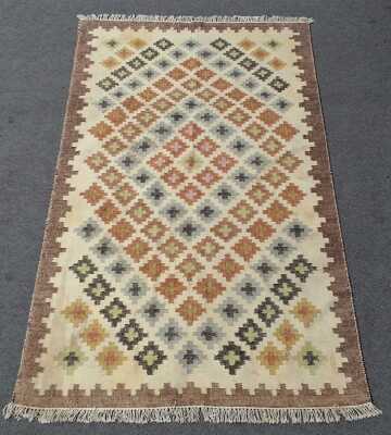 KILIM RUG