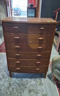 CHEST OF DRAWERS