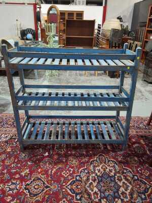 BAKERS RACK