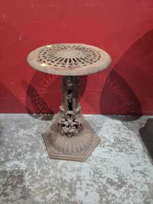PLANT STAND