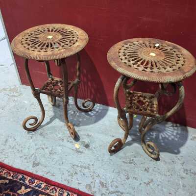 POT STANDS