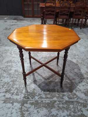 GRAMOPHONE TABLE