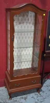 DISPLAY CASE