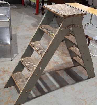 LADDER