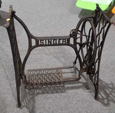 TREADLE BASE