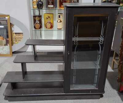 DISPLAY UNIT