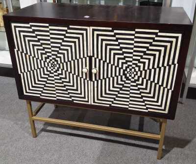 SIDEBOARD